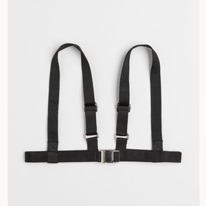 H&M woven strap buckle harness